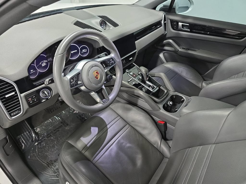 Certified 2020 Porsche Cayenne AWD/4WD image 4