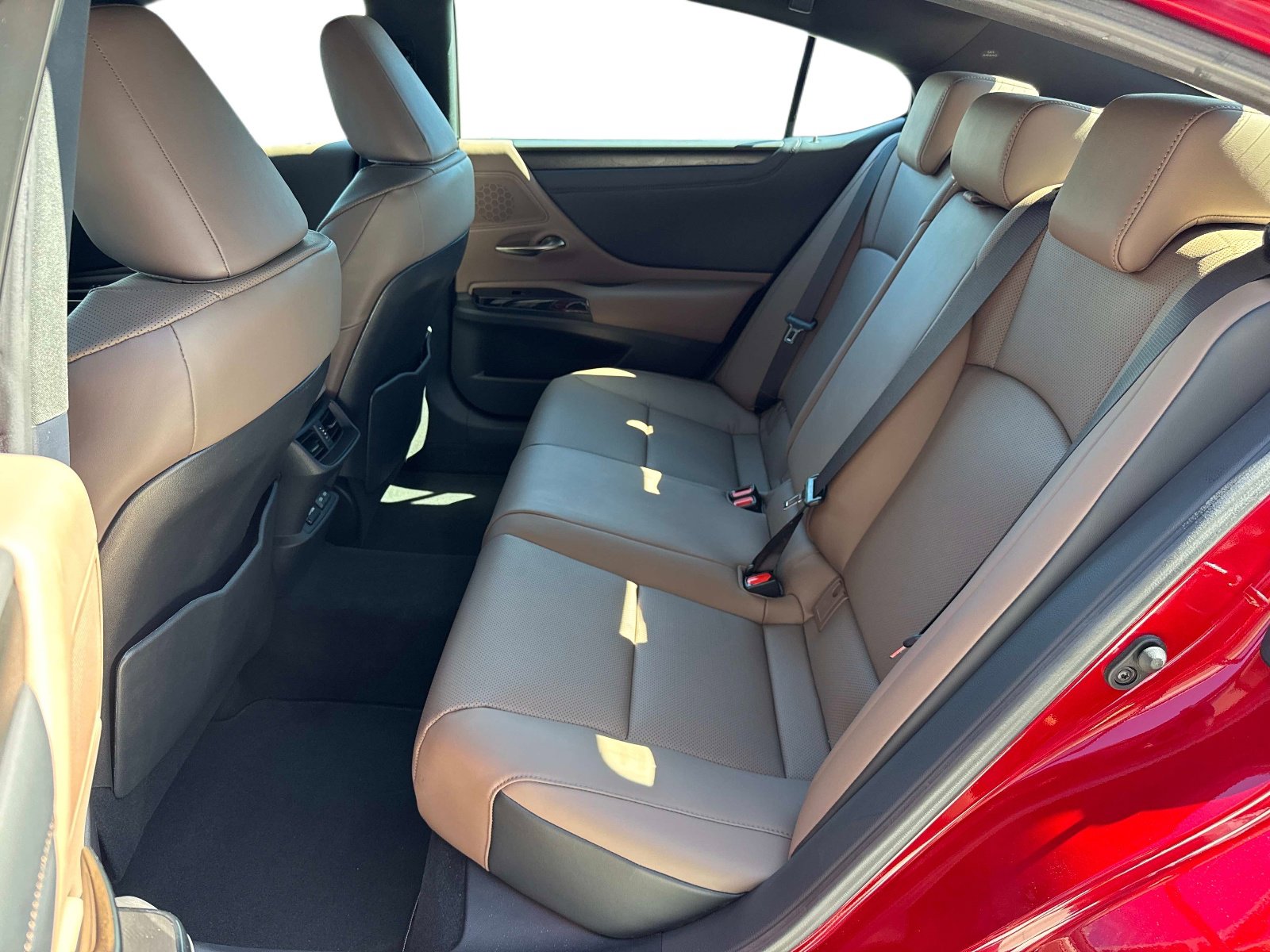 Certified 2025 Lexus ES 350 w/ Premium Package FWD image 12