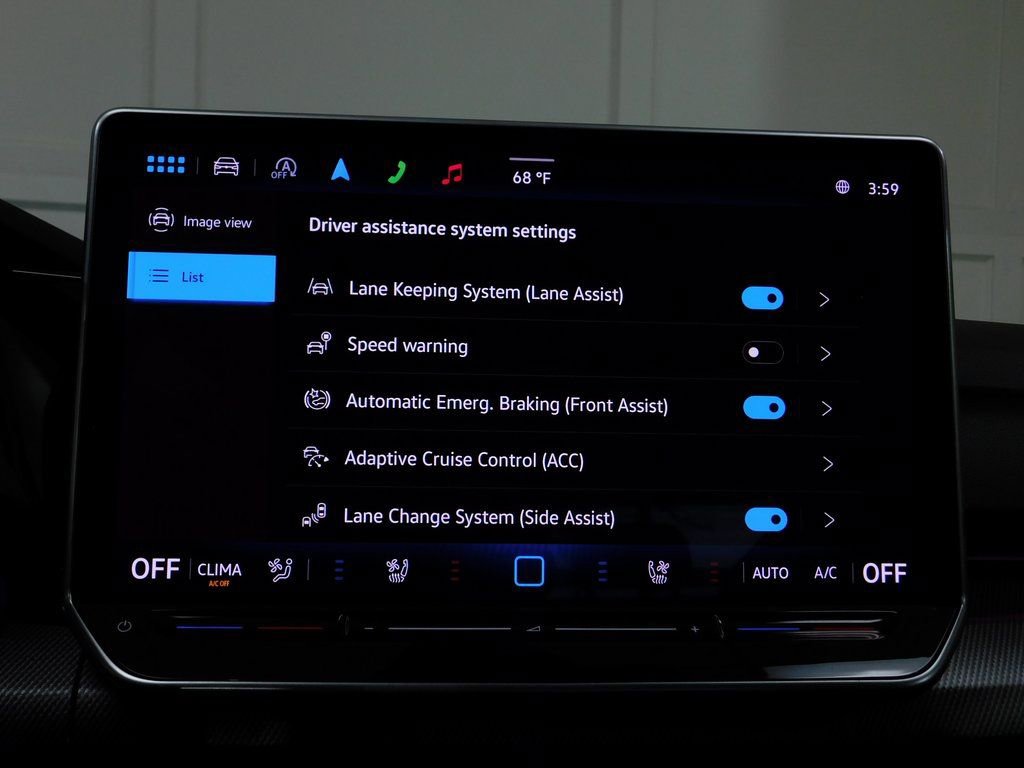 Used 2025 Volkswagen Golf 2.0T image 62