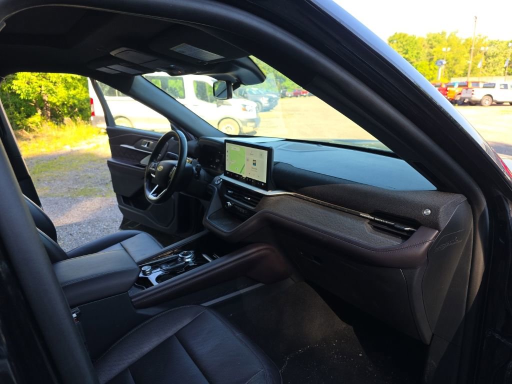 Used 2025 Ford Explorer Platinum w/ LUX Leather Package AWD/4WD image 21