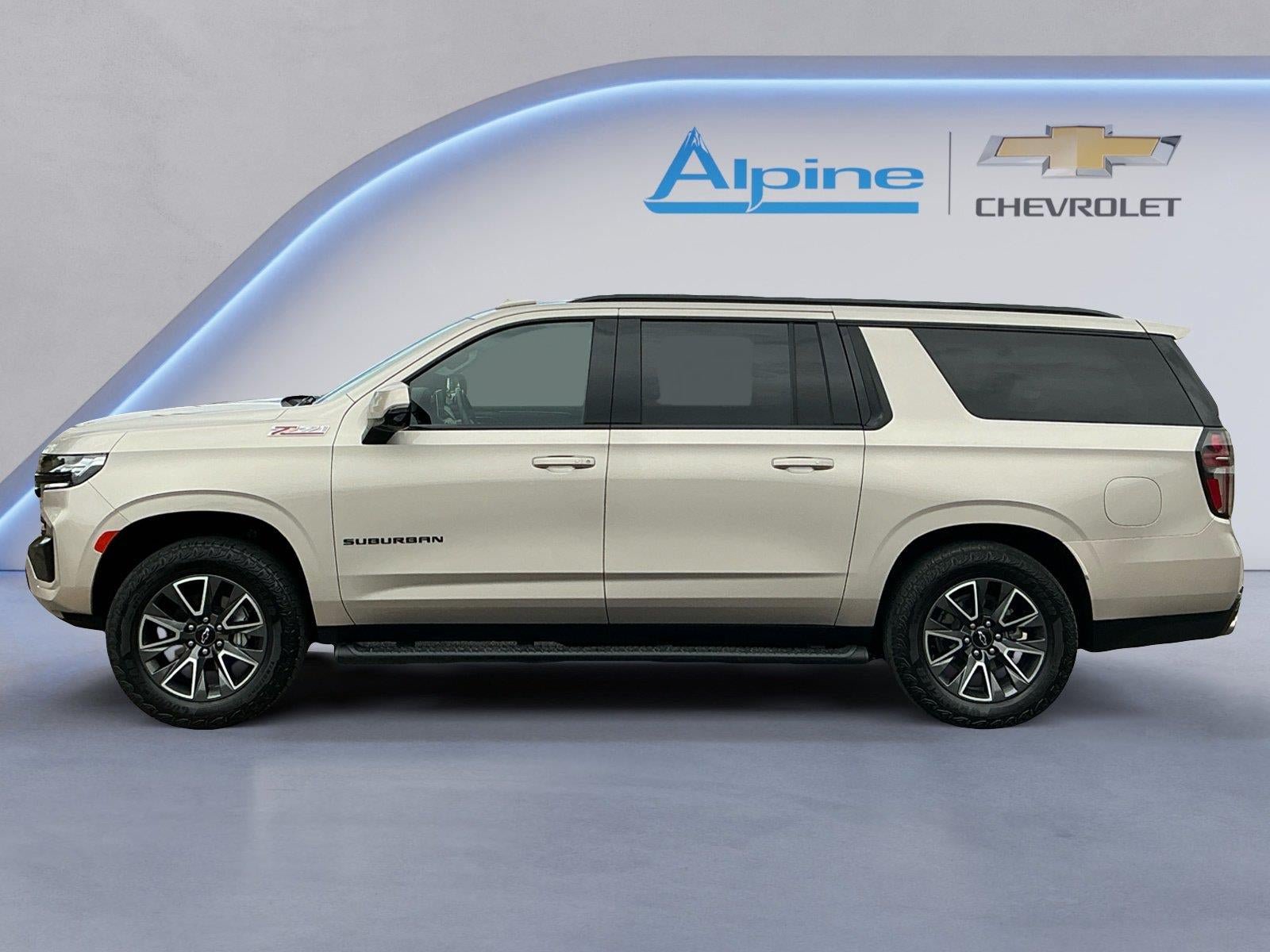 Used 2024 Chevrolet Suburban Z71 w/ Off-Road Capability Package AWD/4WD image 2