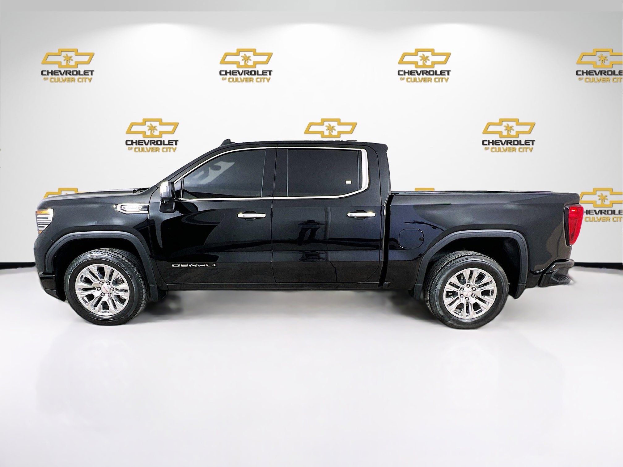 Used 2022 GMC Sierra 1500 Denali w/ Technology Package image 4