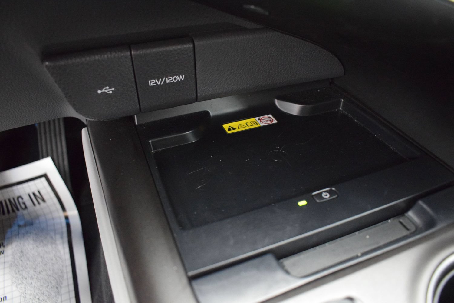 Used 2022 Toyota Camry XSE FWD image 16