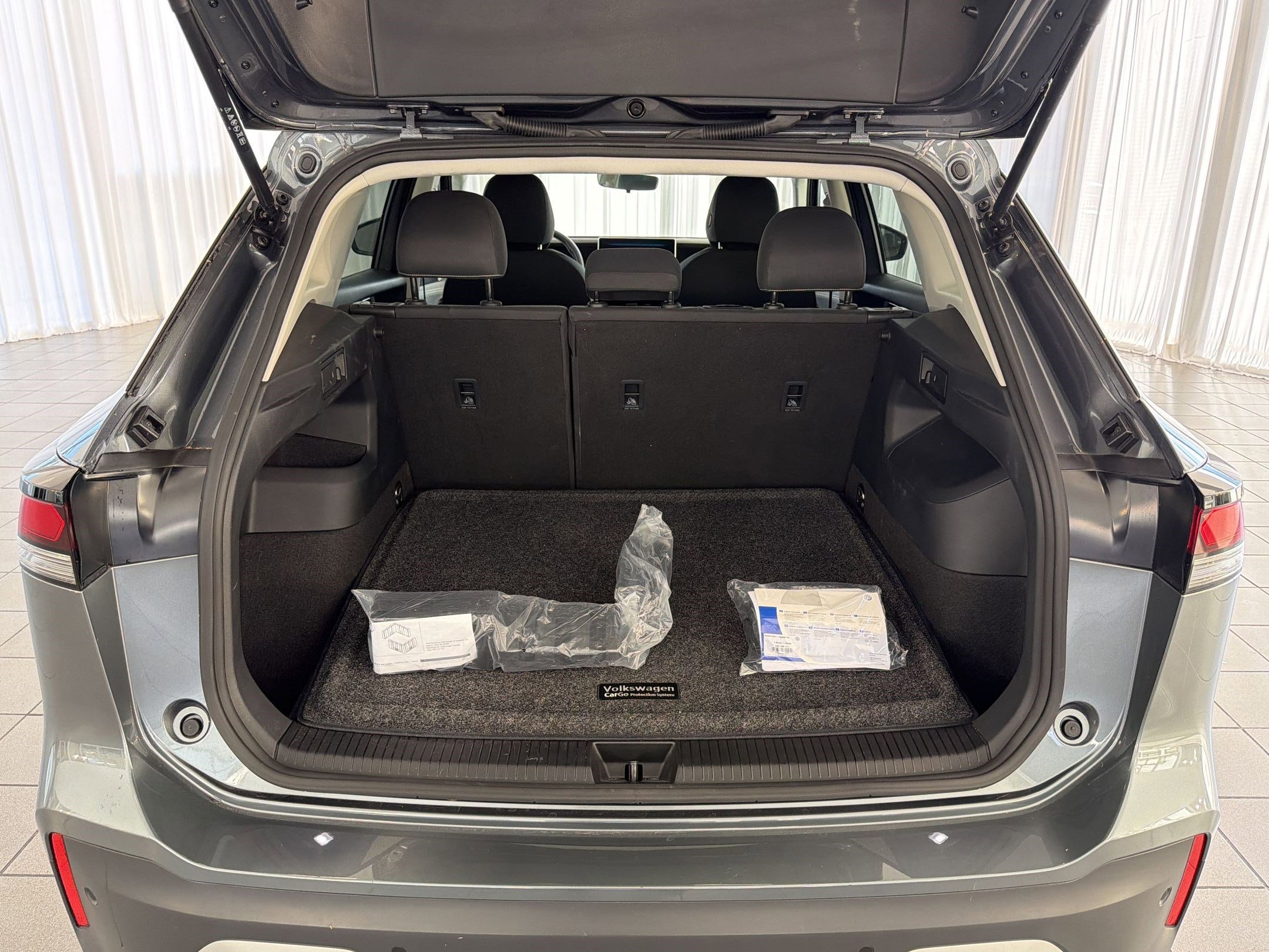 Used 2025 Volkswagen Tiguan S FWD image 32