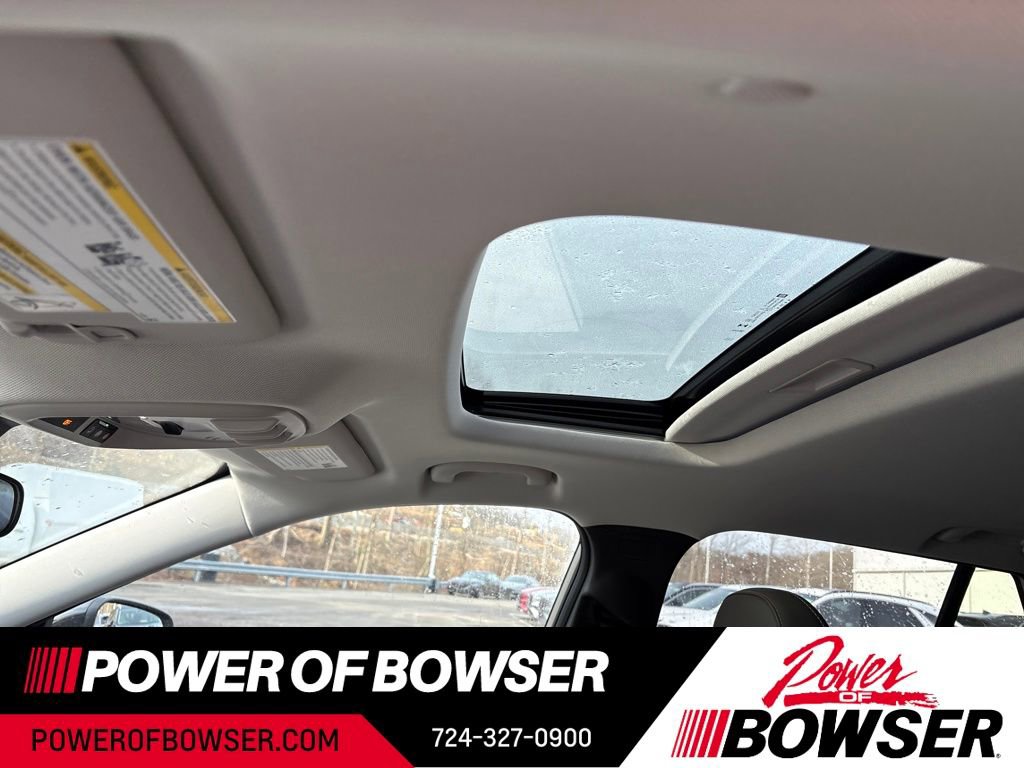 New 2026 Chevrolet Trax ACTIV w/ Sunroof Package FWD image 7