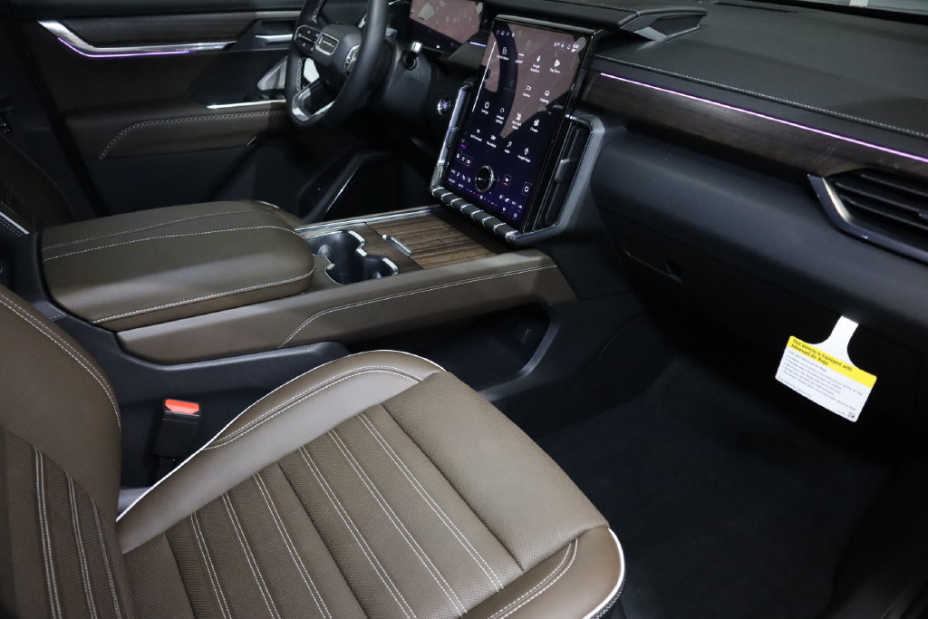 New 2027 GMC Acadia Denali Ultimate AWD/4WD image 27