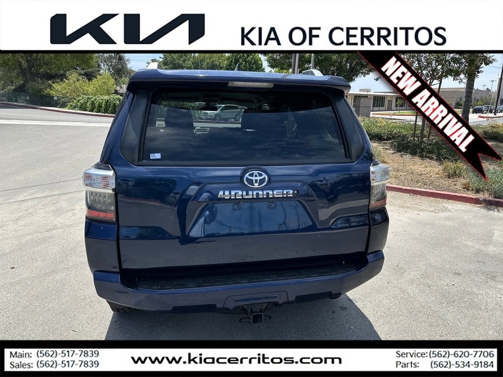 Used 2018 Toyota 4Runner SR5 RWD image 4