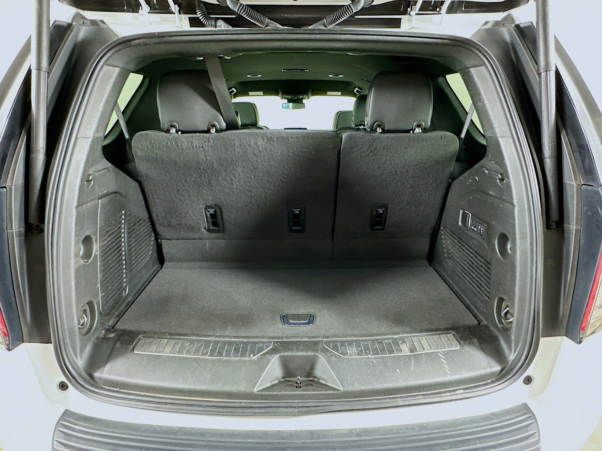 Used 2024 Chevrolet Tahoe Premier image 31