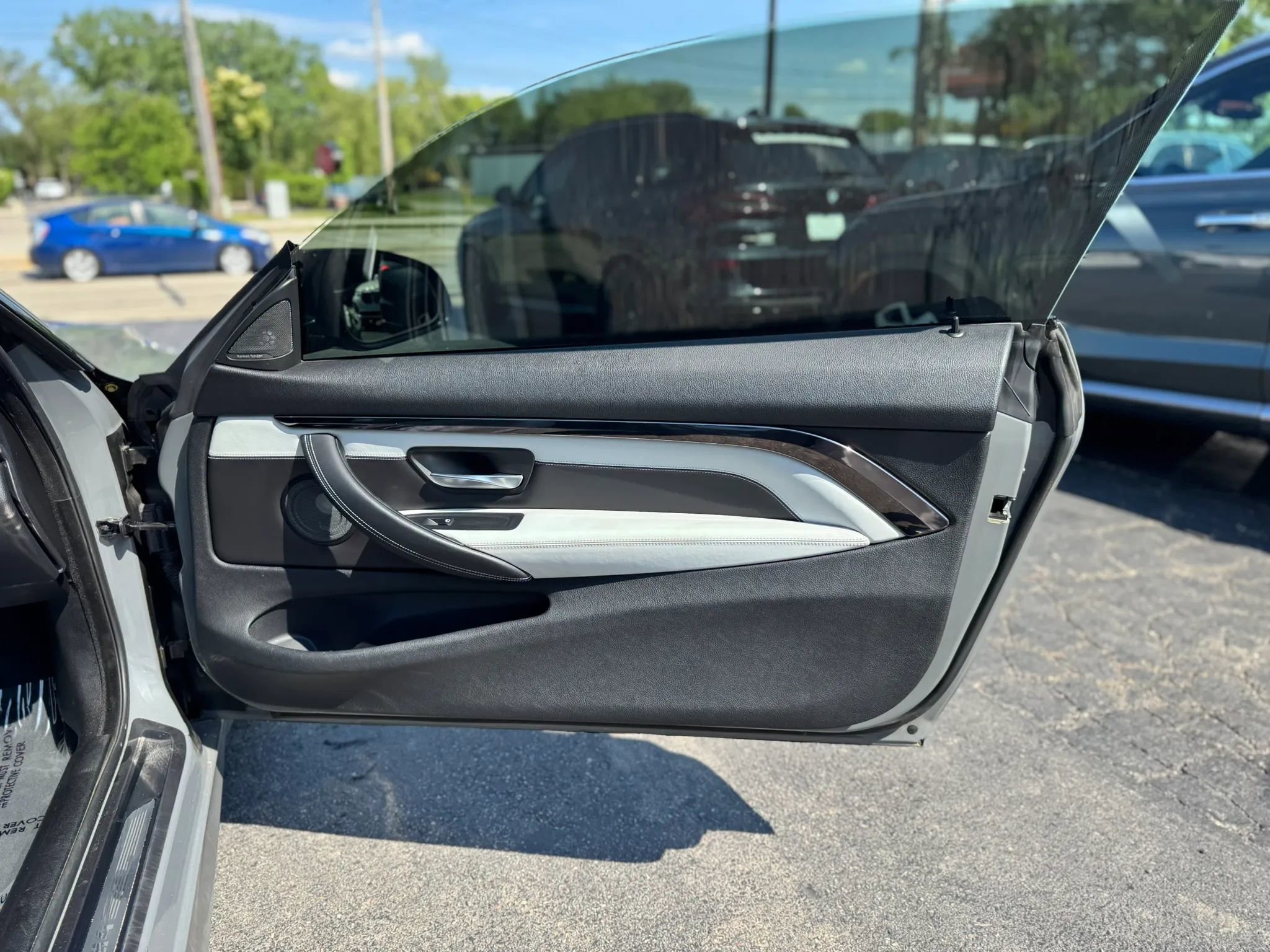 Used 2017 BMW M4 Coupe RWD image 43