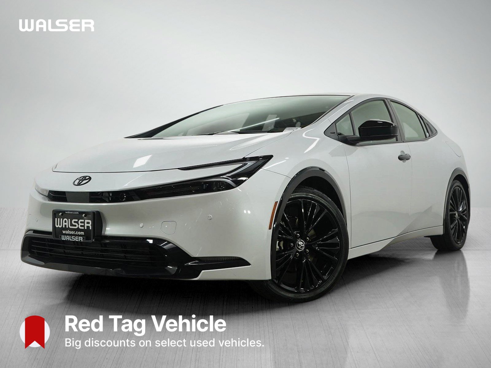 Used 2026 Toyota Prius Plug-In Hybrid image 1