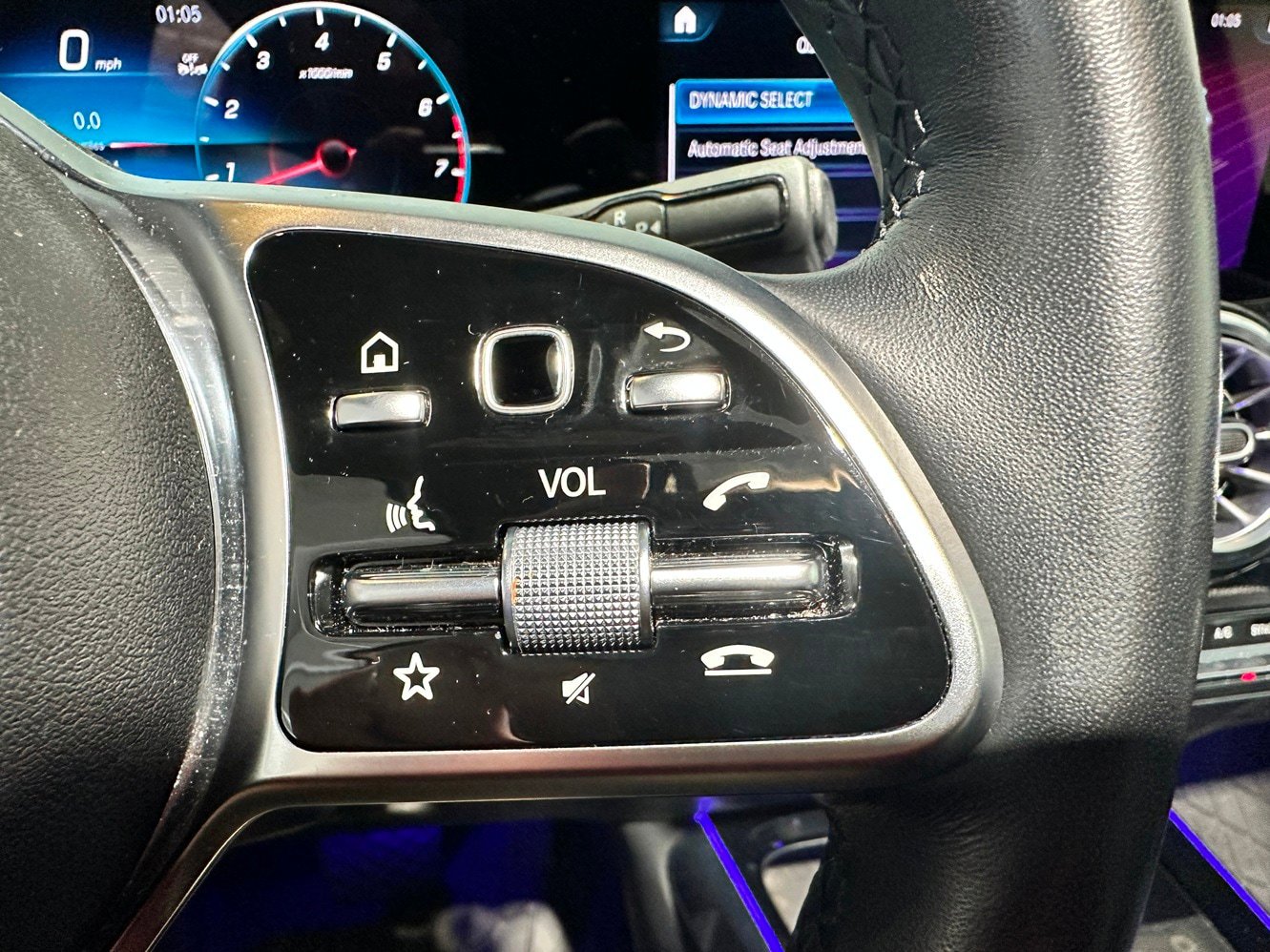Certified 2023 Mercedes-Benz GLB 250 4MATIC image 19