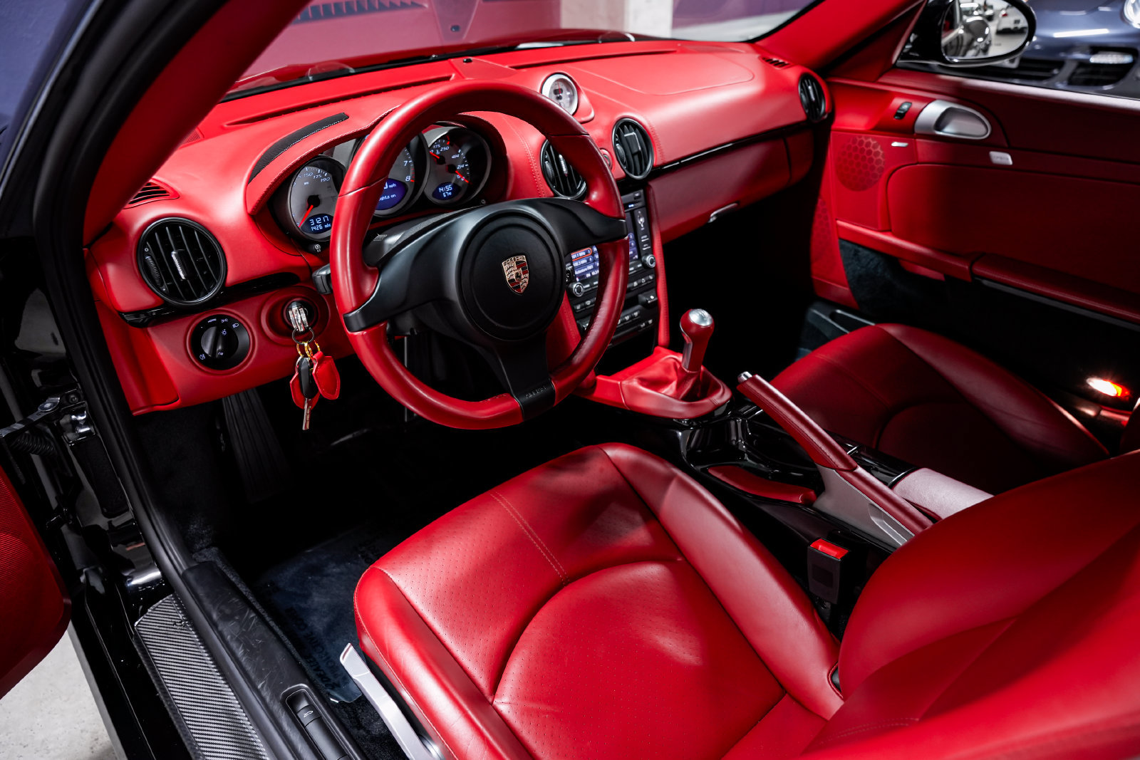 Used 2011 Porsche Cayman S RWD image 9