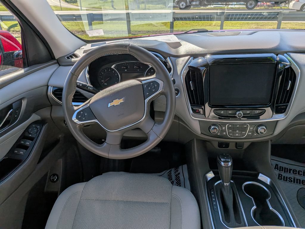 Used 2019 Chevrolet Traverse LT FWD image 16