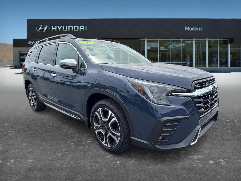 Used 2023 Subaru Ascent Touring AWD/4WD image 2