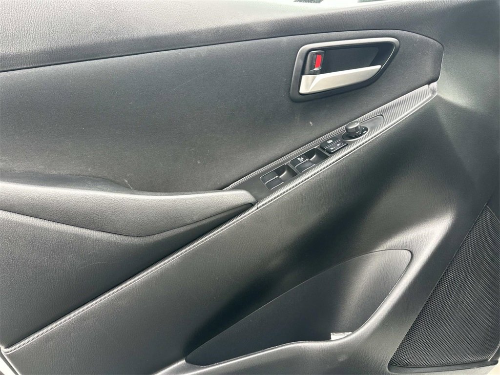 Used 2019 Toyota Yaris LE image 15