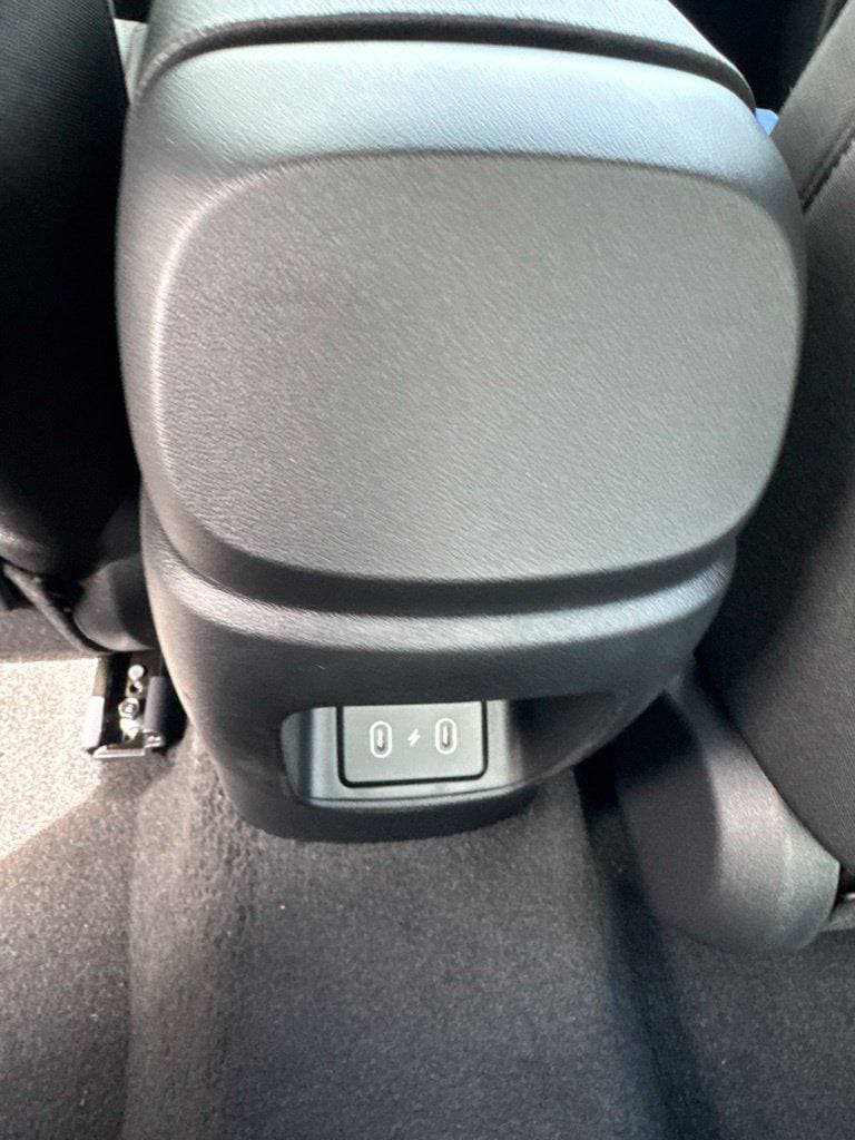 New 2026 Hyundai Elantra SE FWD image 24