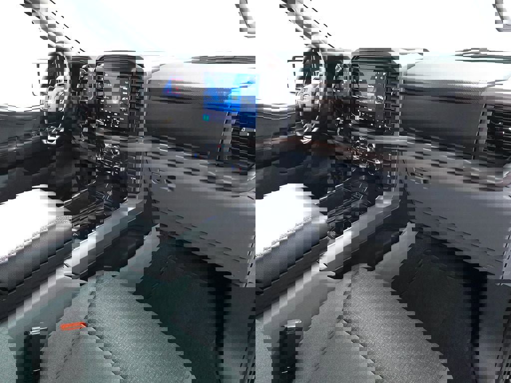 Used 2025 Ford F150 XLT w/ Equipment Group 301A Standard image 28