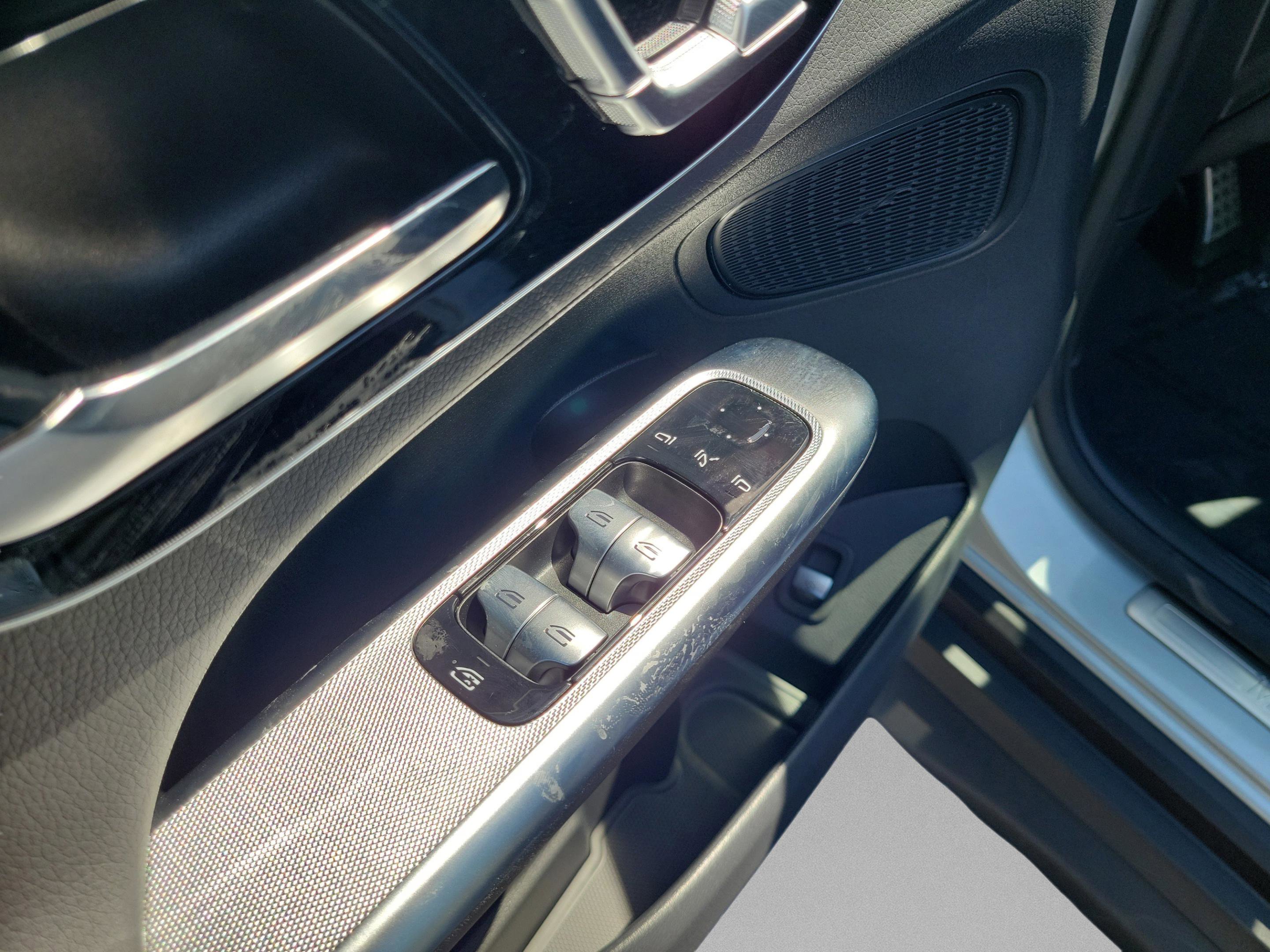 Certified 2026 Mercedes-Benz GLC 300 4MATIC image 12