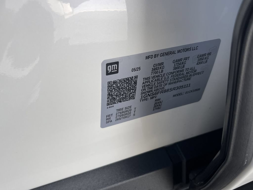 Used 2025 Chevrolet Suburban Premier AWD/4WD image 32