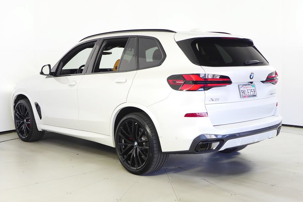 Used 2024 BMW X5 sDrive40i w/ M Sport Package RWD image 9