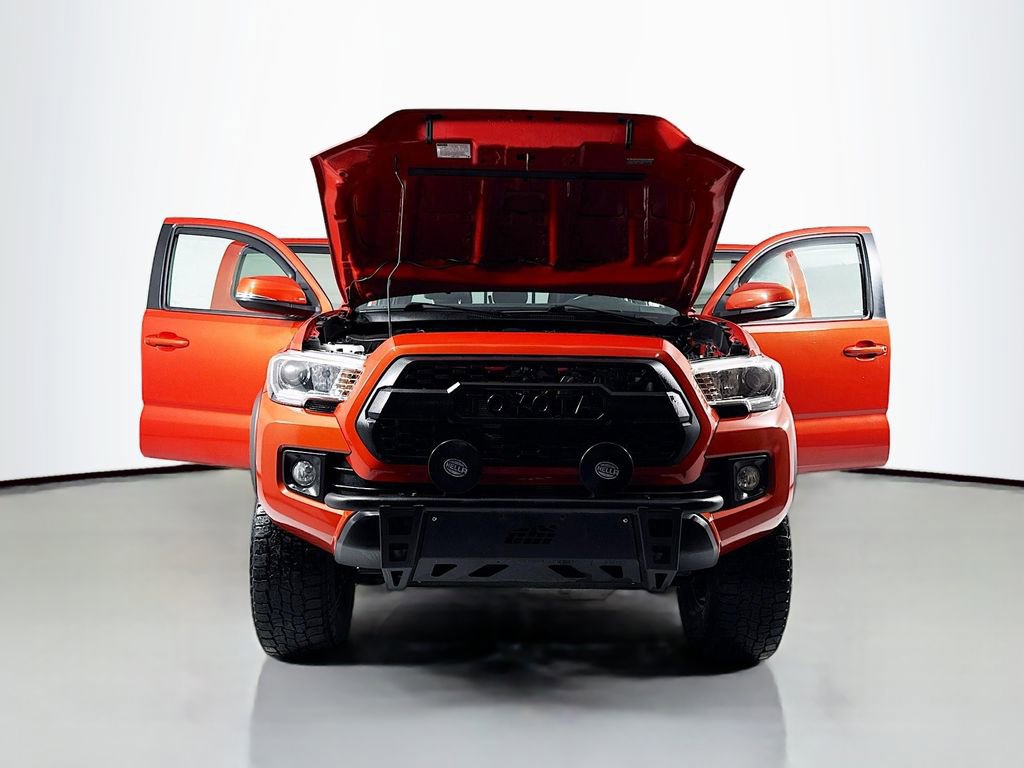 Used 2018 Toyota Tacoma TRD Off-Road image 20