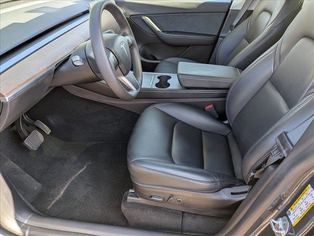 Used 2022 Tesla Model Y Long Range AWD/4WD image 16