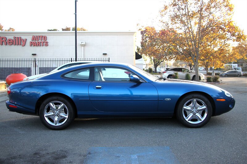 Used 1998 Jaguar XK8 Coupe RWD image 9