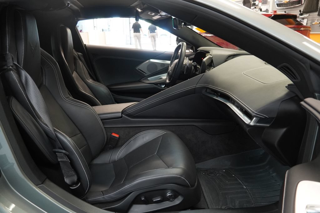 Used 2022 Chevrolet Corvette Stingray Preferred Cpe w/ Battery Protection Package RWD image 29
