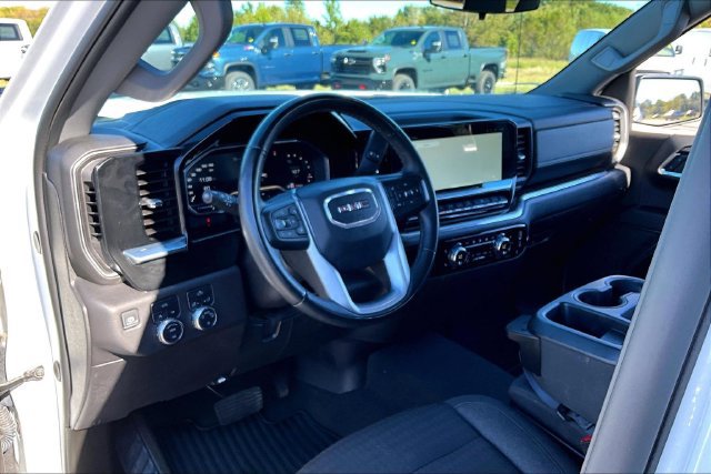 Used 2024 GMC Sierra 1500 SLE AWD/4WD image 18