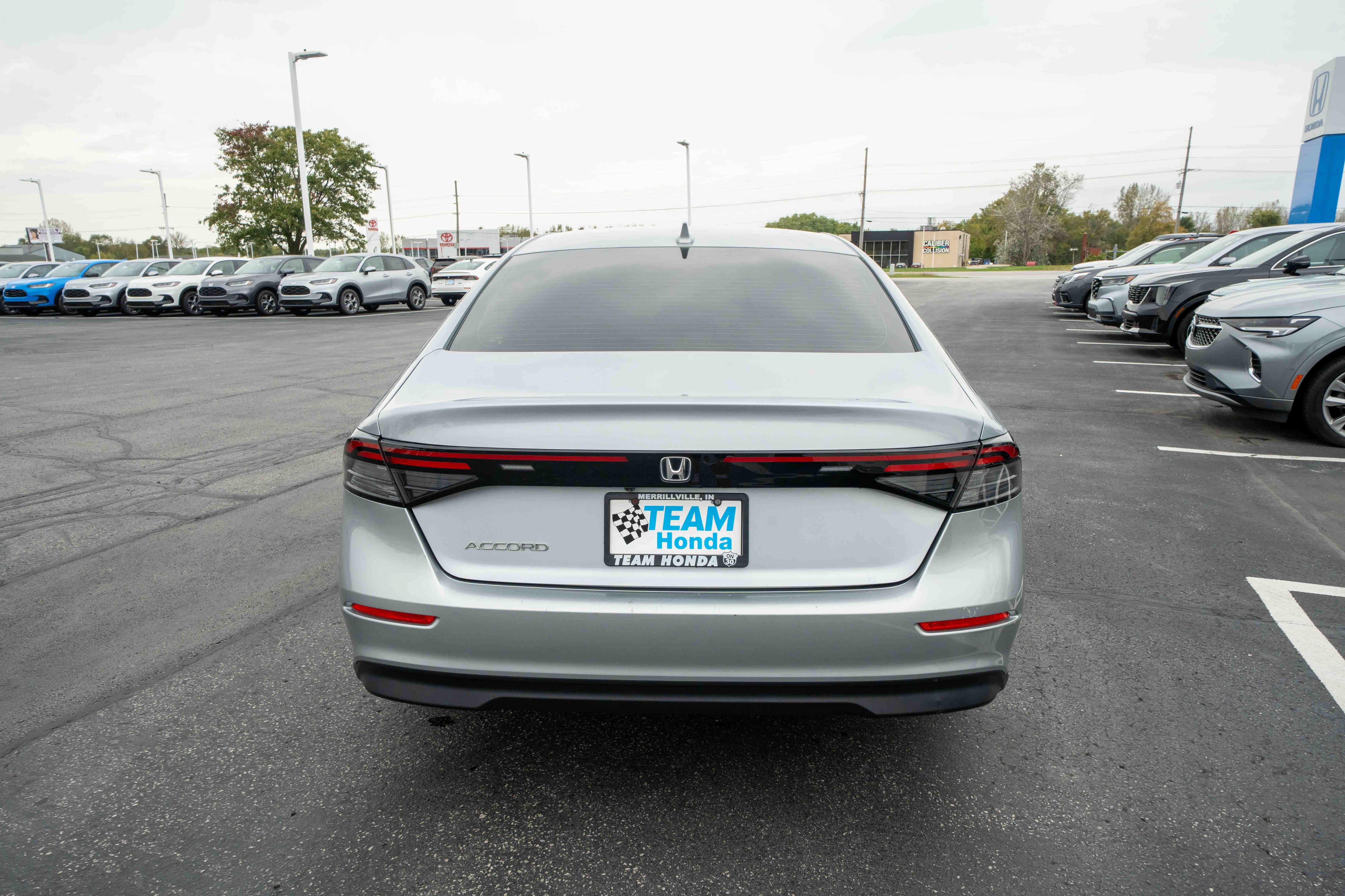 Used 2023 Honda Accord EX image 5