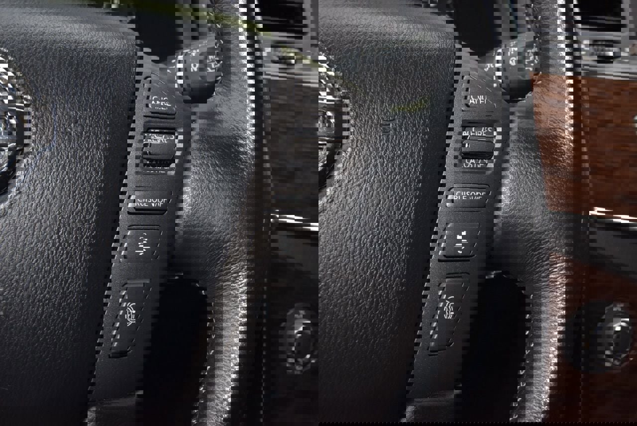 Used 2018 Nissan Armada Platinum w/ Captain Seat Package image 26