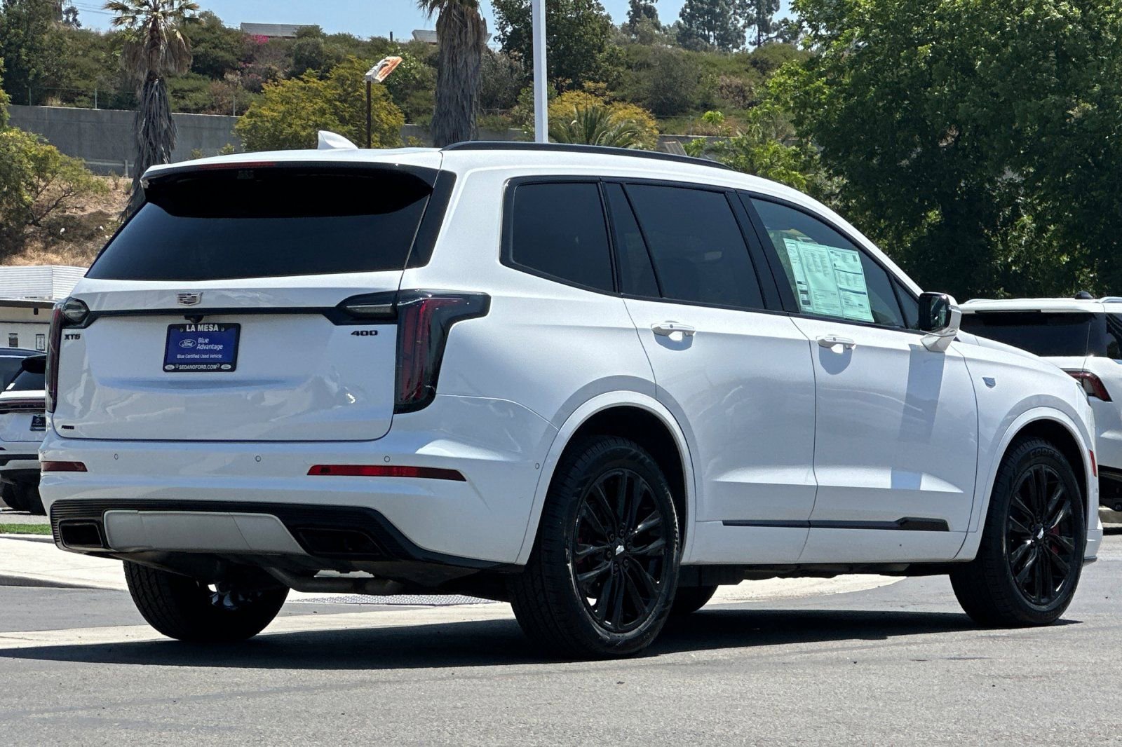 Used 2024 Cadillac XT6 Sport w/ LPO, Onyx Lite Package AWD/4WD image 3