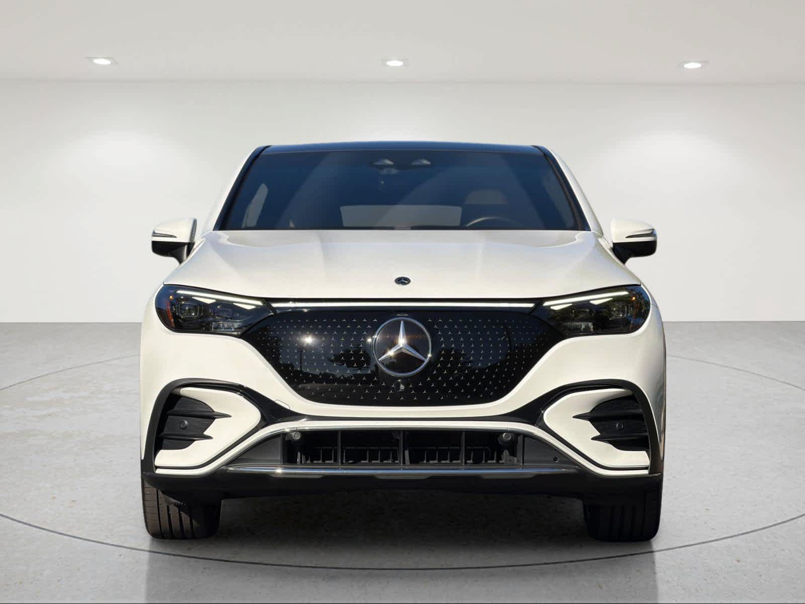 Certified 2023 Mercedes-Benz EQE 500 4MATIC SUV w/ Pinnacle Trim Package image 8