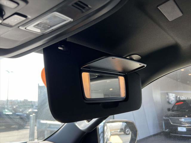 Used 2025 Chevrolet Suburban Premier AWD/4WD image 31