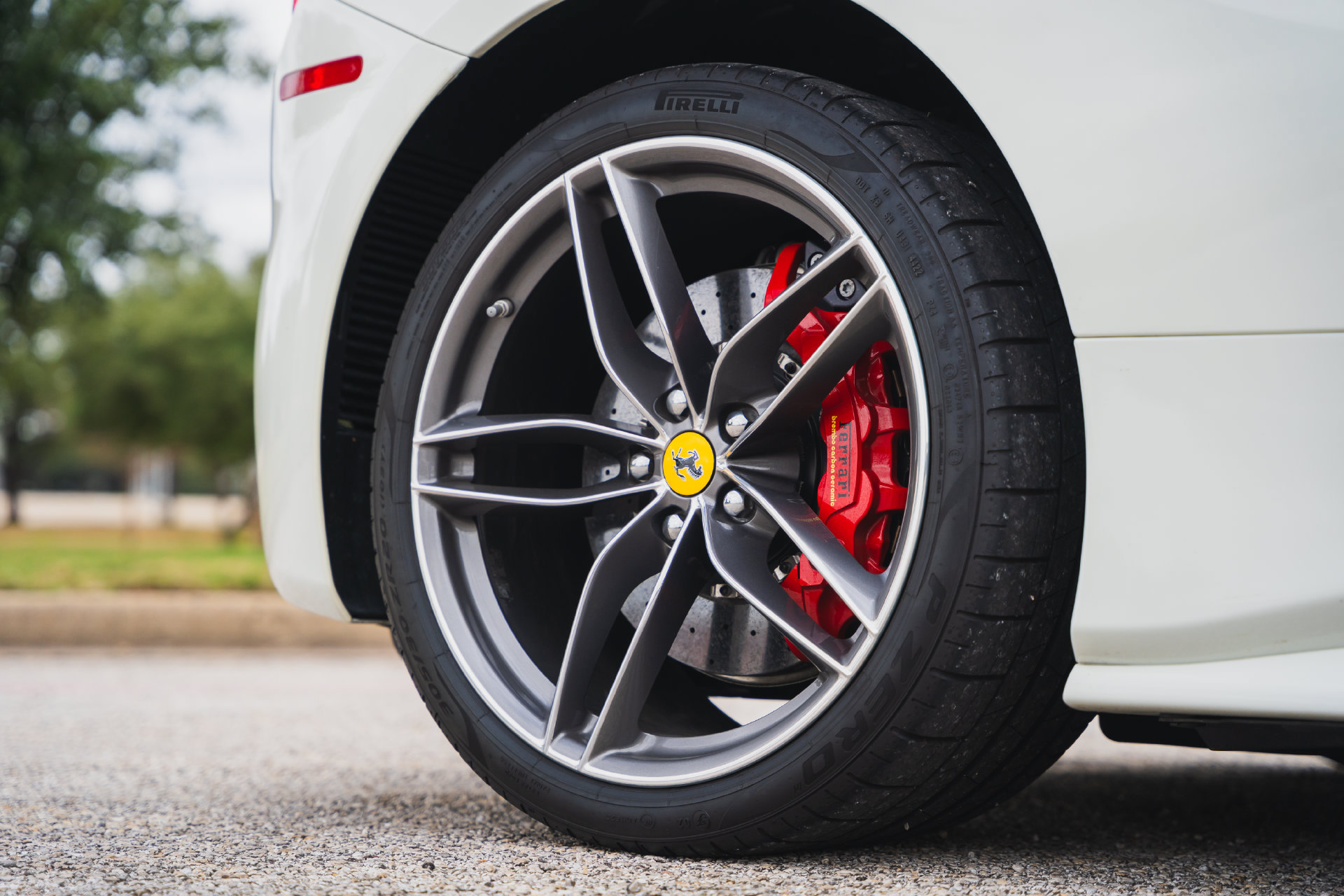 Used 2018 Ferrari 488 Spider RWD image 43