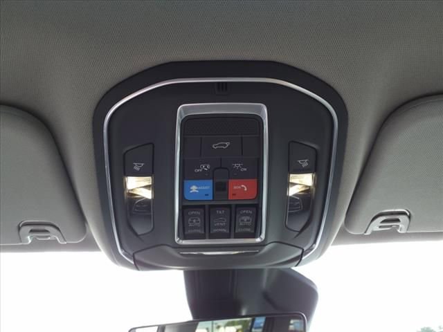 Used 2024 Jeep Wagoneer 4WD w/ Premium Group I image 25