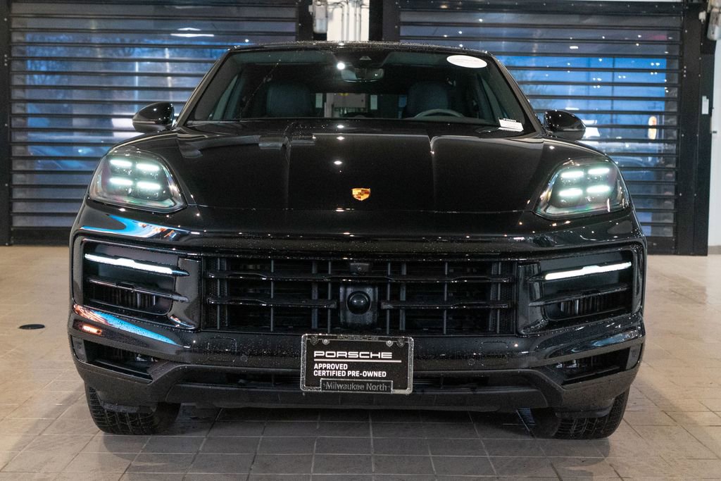 Certified 2025 Porsche Cayenne Coupe image 6