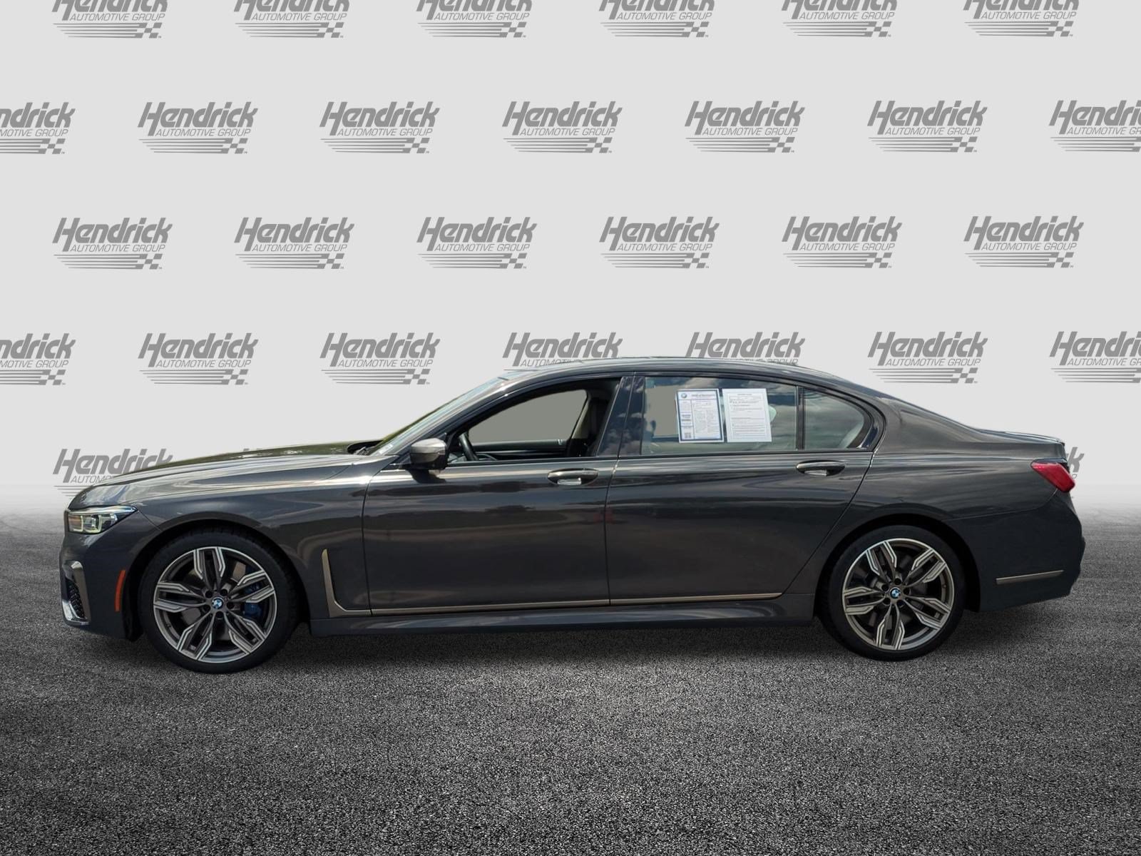 Used 2022 BMW M760i xDrive AWD/4WD image 7
