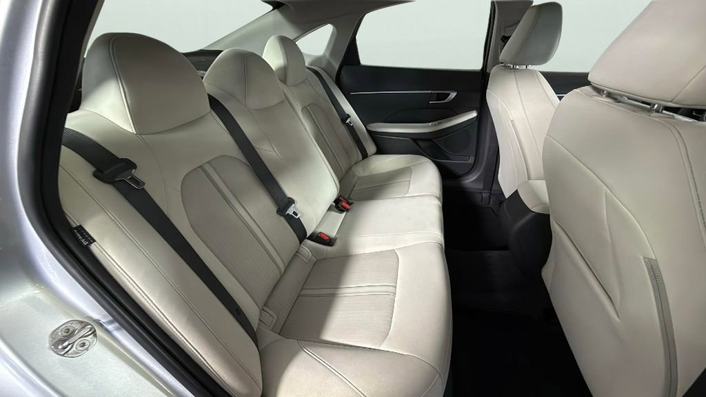 Used 2025 Hyundai Sonata SE image 27