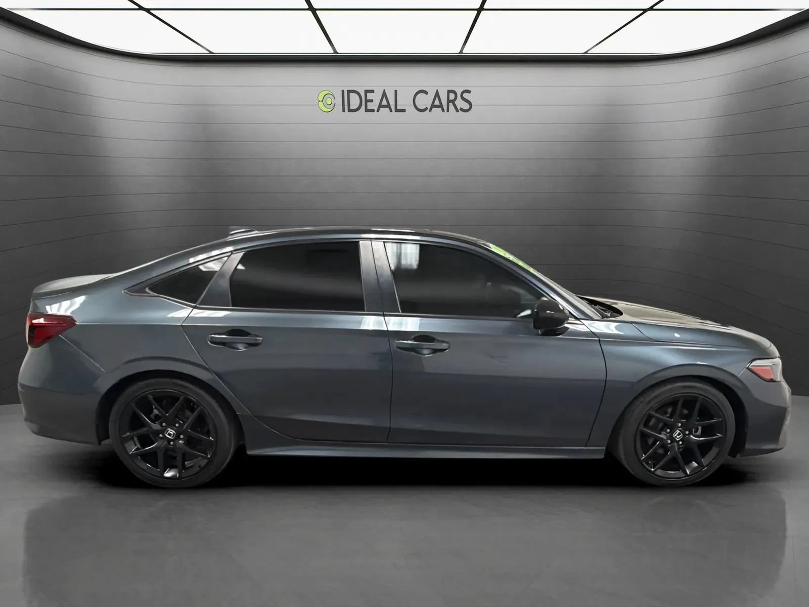 Used 2025 Honda Civic Sport image 4
