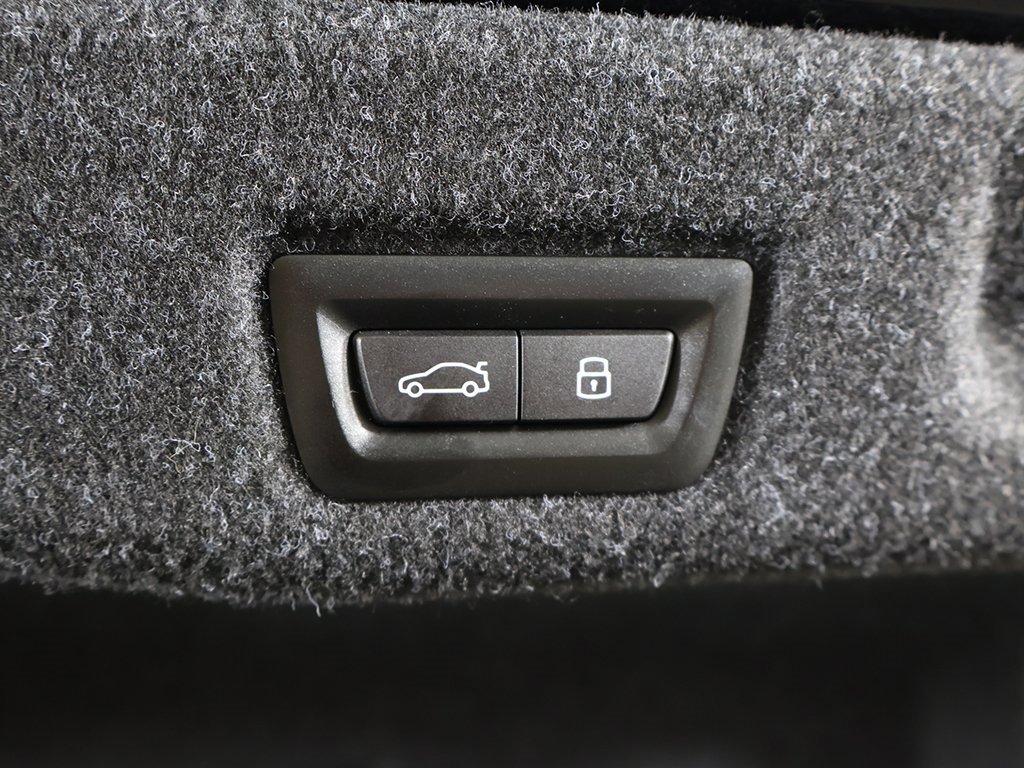 Used 2024 BMW i5 M60 w/ Premium Package image 25