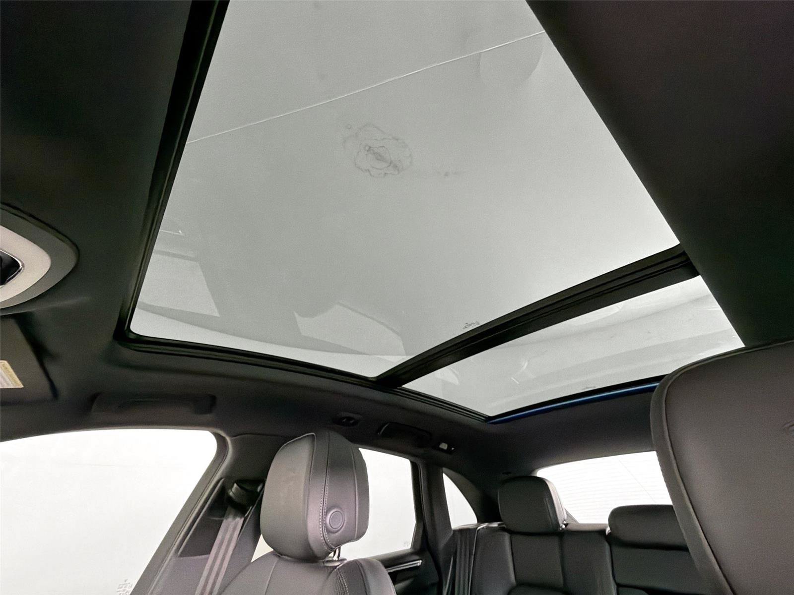 Certified 2025 Porsche Macan S AWD/4WD image 35