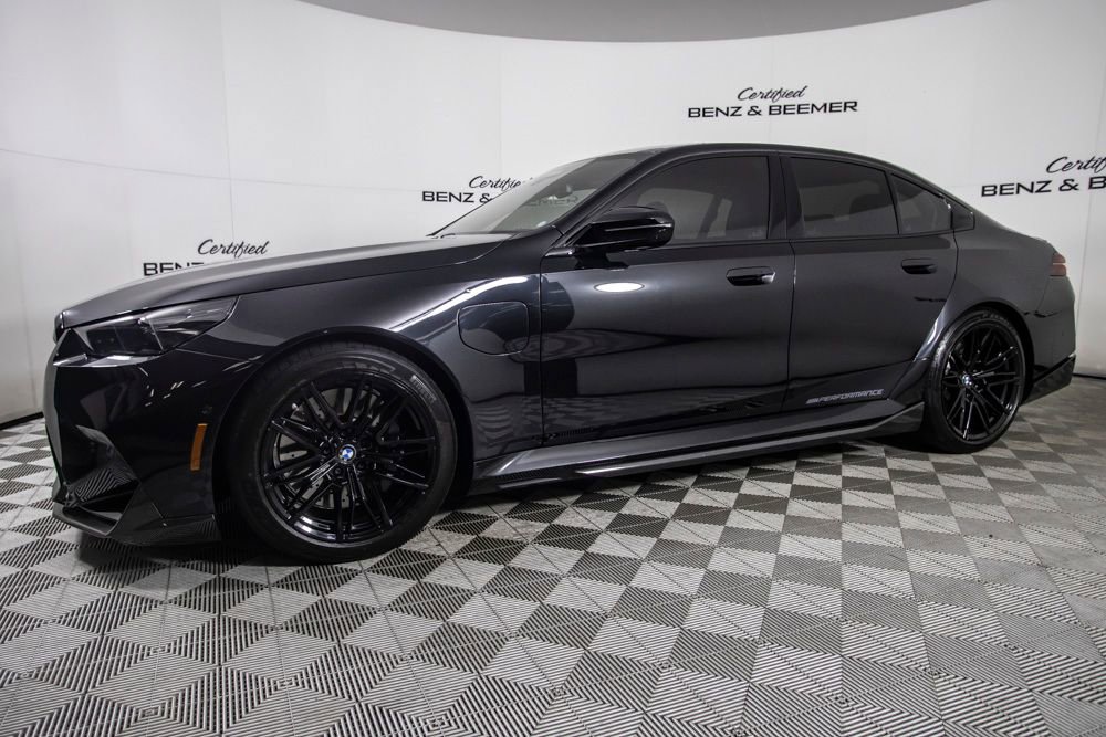Used 2026 BMW M5 w/ Executive Package image 10