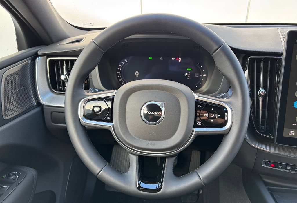 New 2026 Volvo XC60 T8 Ultra w/ Climate Package AWD/4WD image 11