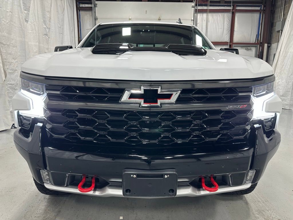 Used 2023 Chevrolet Silverado 1500 ZR2 w/ Technology Package AWD/4WD image 2
