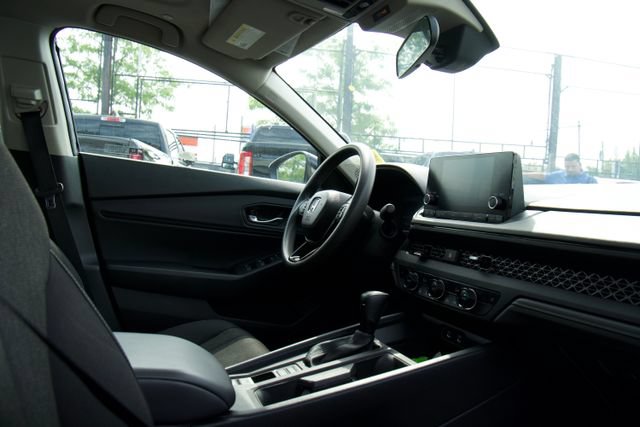 Used 2025 Honda Accord SE image 24