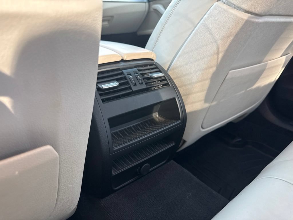 Used 2016 BMW 550i Sedan RWD image 42