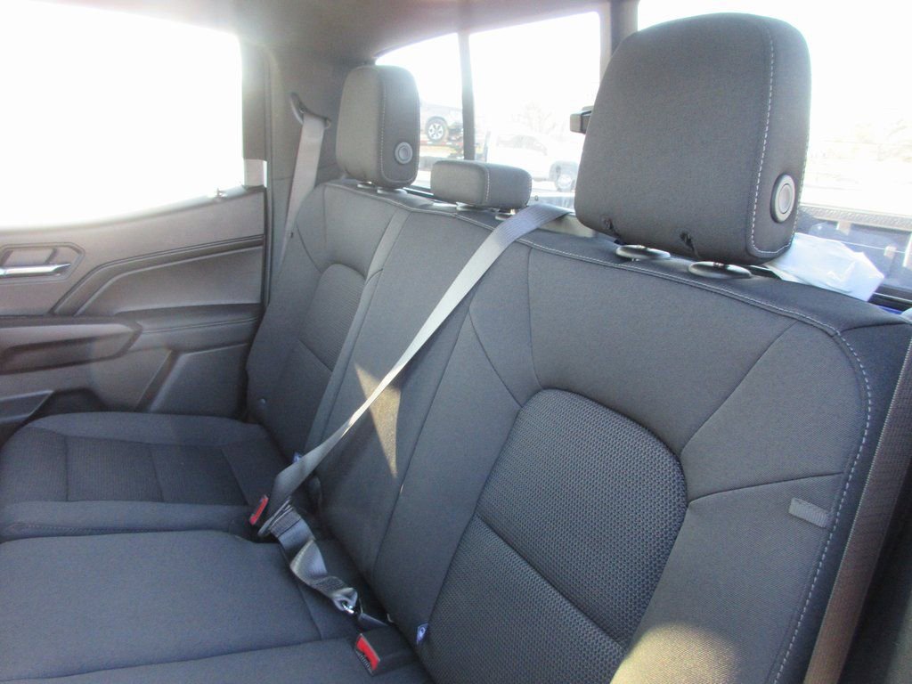 New 2026 GMC Canyon Elevation w/ Convenience Package image 15