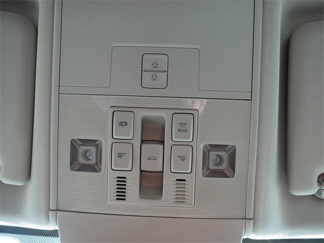 Used 2021 Volkswagen Atlas SEL Premium image 38