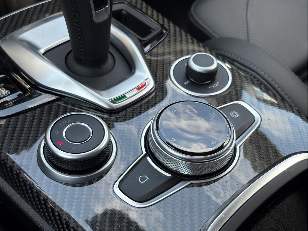 Used 2023 Alfa Romeo Stelvio Quadrifoglio w/ Active Assist Plus Package AWD/4WD image 28